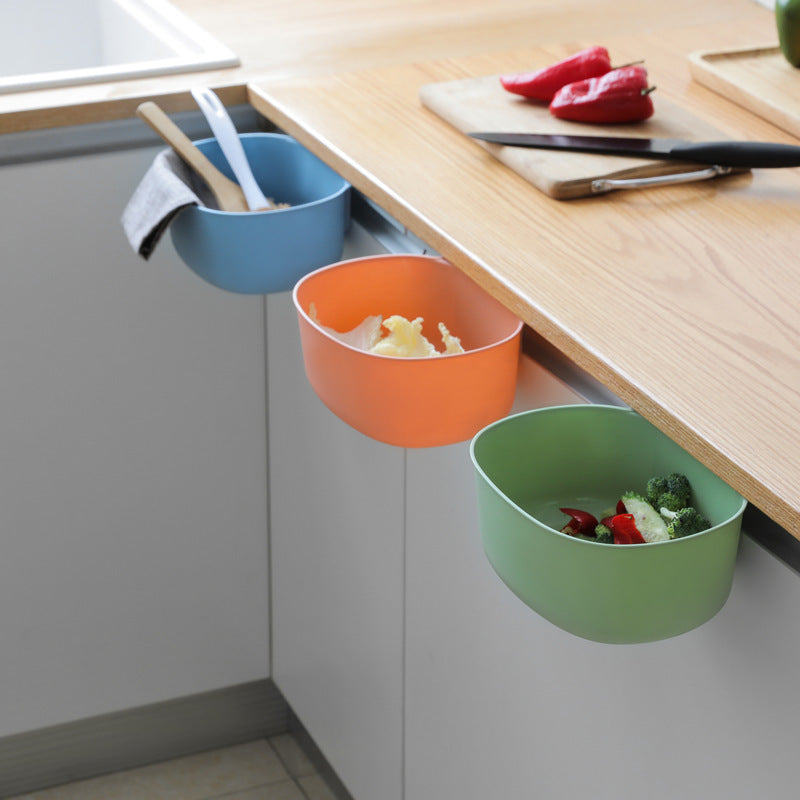 Kitchen cabinet door hanging trash can