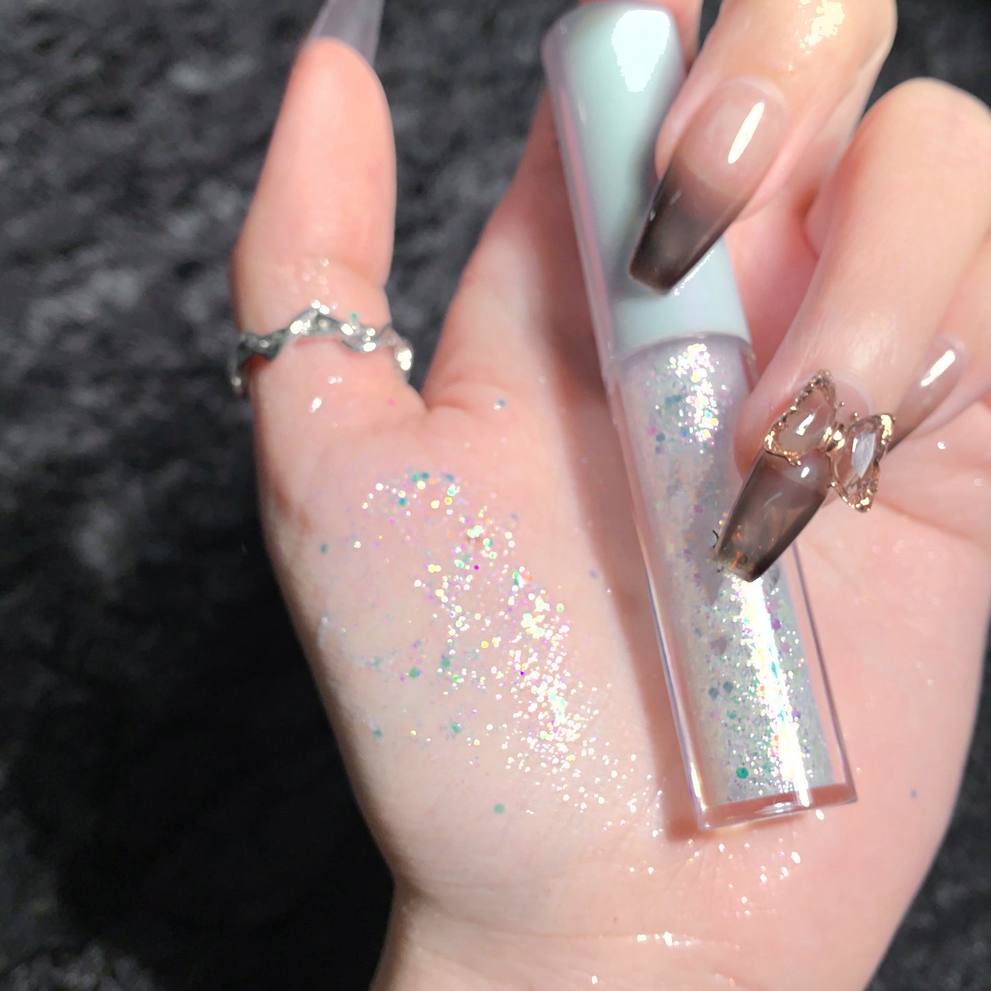 Illuminating Star Eye Shadow Liquid