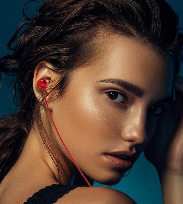 Metal Wired Headset In-ear Wire-controlled Mobile Phone Headset