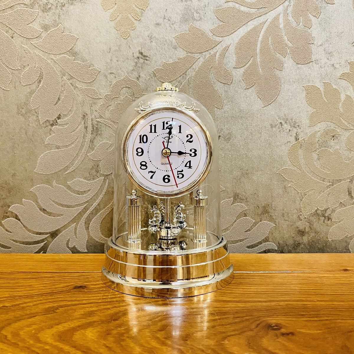 Retro Living Room Clock Mute Desk Clock Clock