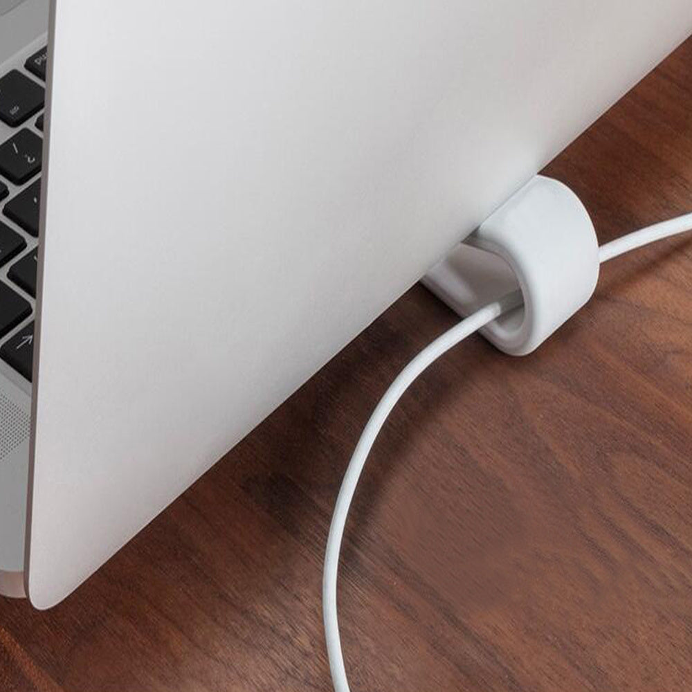 Simple laptop stand