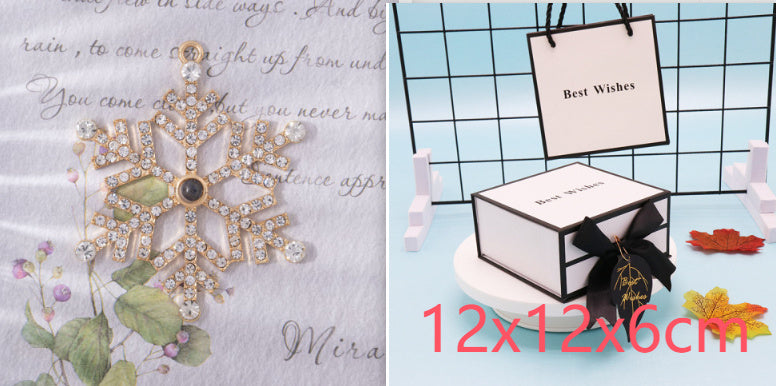 Thanksgiving Christmas Gift Snowflake Projection Necklace