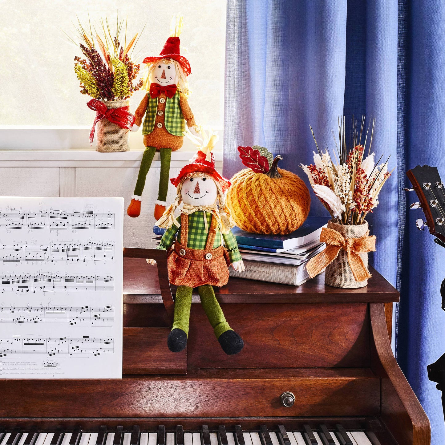 Thanksgiving Day Sitting Scarecrow Decoration Window Table Decorations